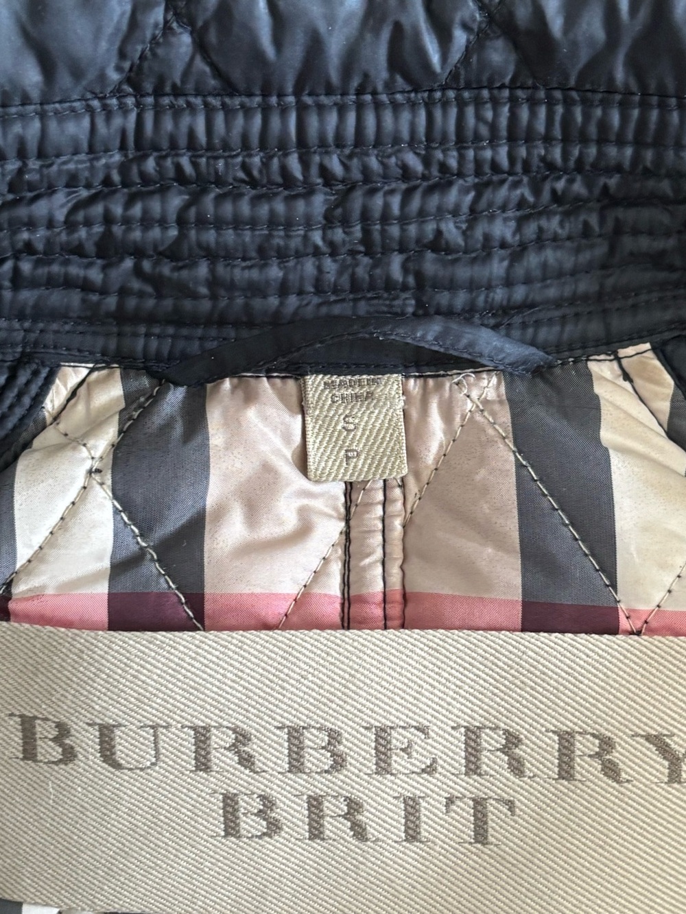 Burberry Finsbridge Quilted Jacket - Picture 10 of 16